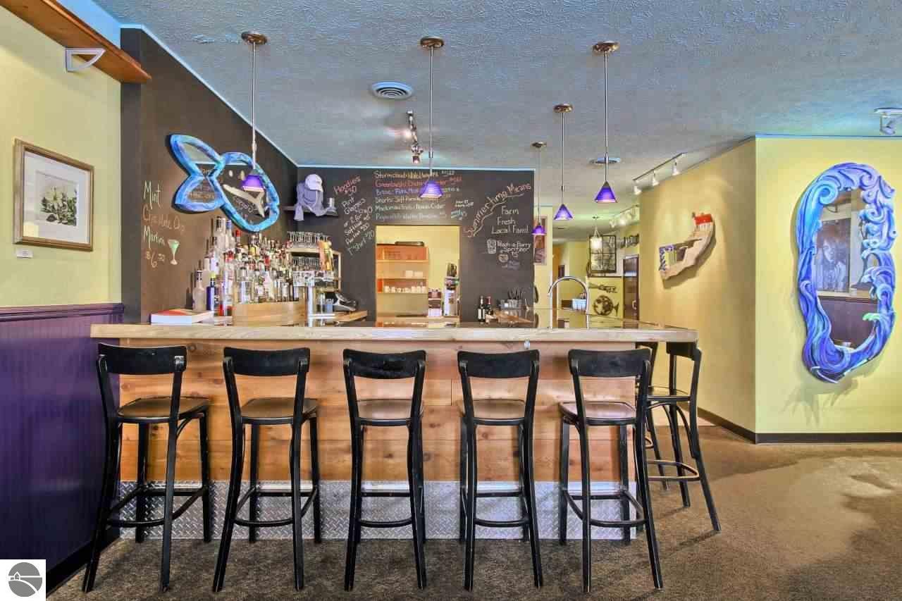 320 Main St, Frankfort, MI 49635